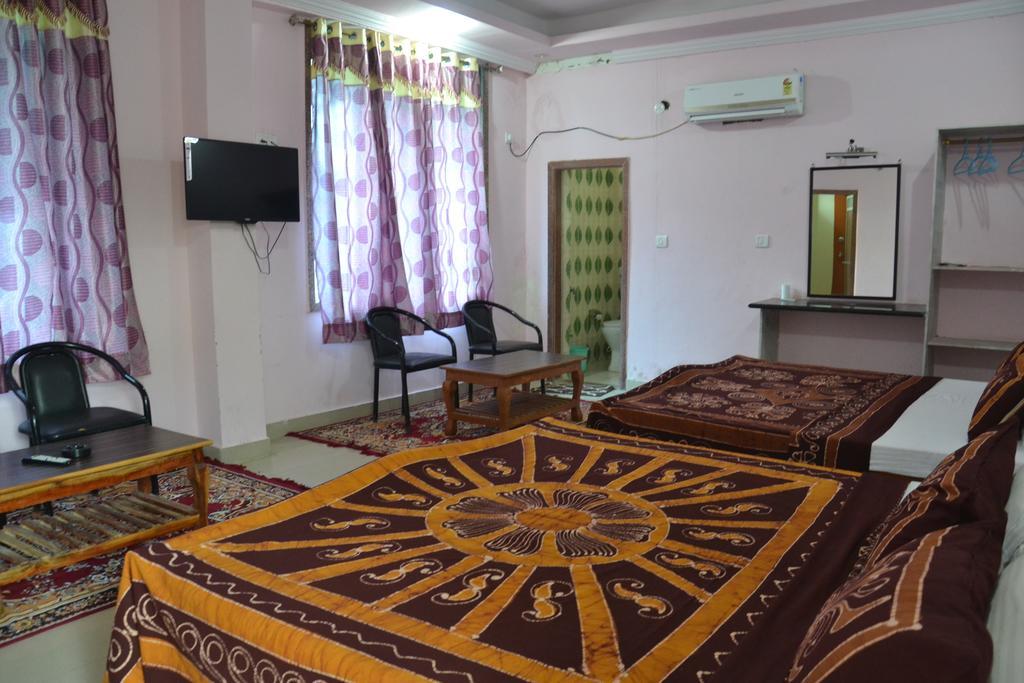 Anandam Palace Pushkar بوشكار الغرفة الصورة