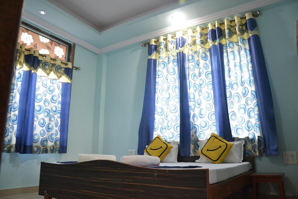 Anandam Palace Pushkar بوشكار الغرفة الصورة