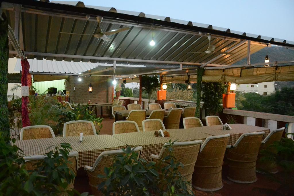 Anandam Palace Pushkar بوشكار المظهر الخارجي الصورة