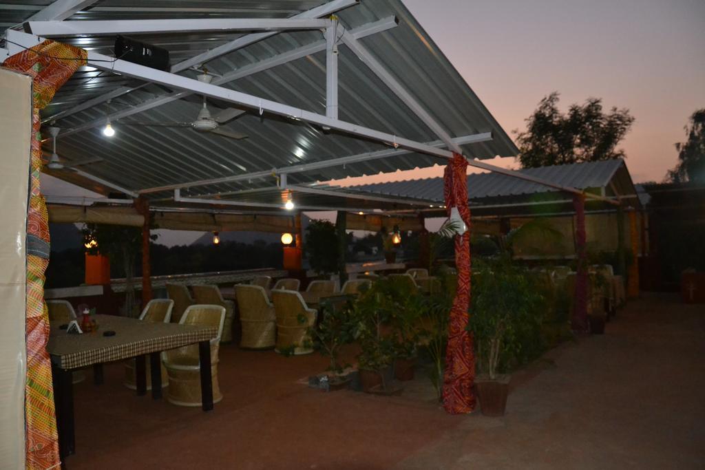 Anandam Palace Pushkar بوشكار المظهر الخارجي الصورة