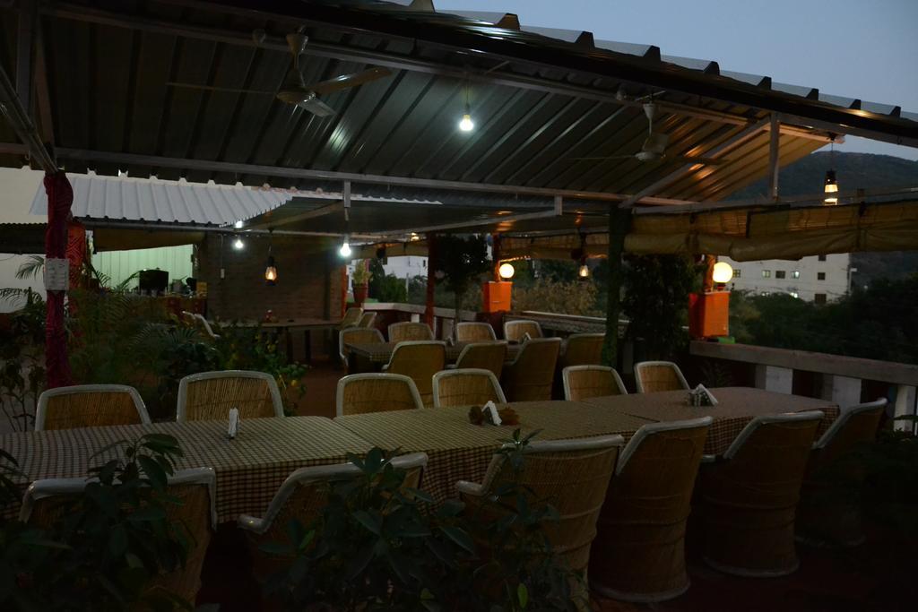 Anandam Palace Pushkar بوشكار المظهر الخارجي الصورة