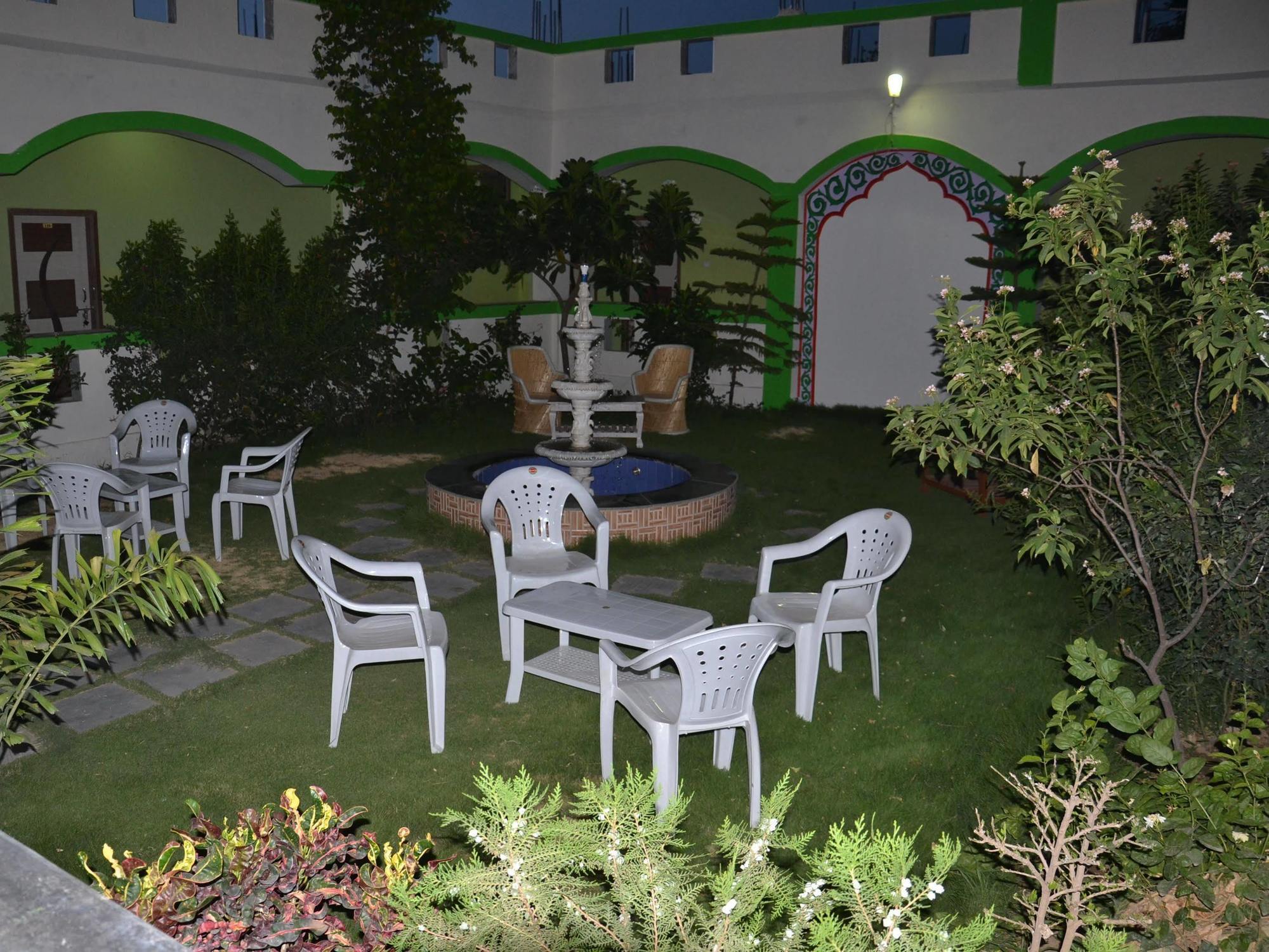 Anandam Palace Pushkar بوشكار المظهر الخارجي الصورة